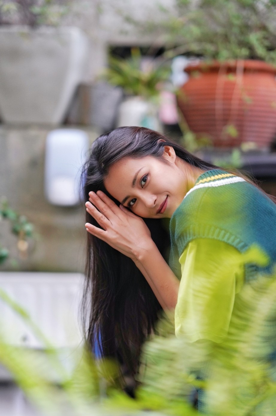 个人社交平台与粉丝互动,还是在作品宣传中与观众交流角色,田蕾希的