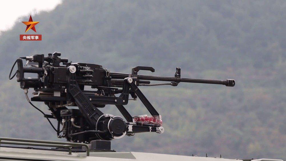 新型突击车遥控机枪精确打击