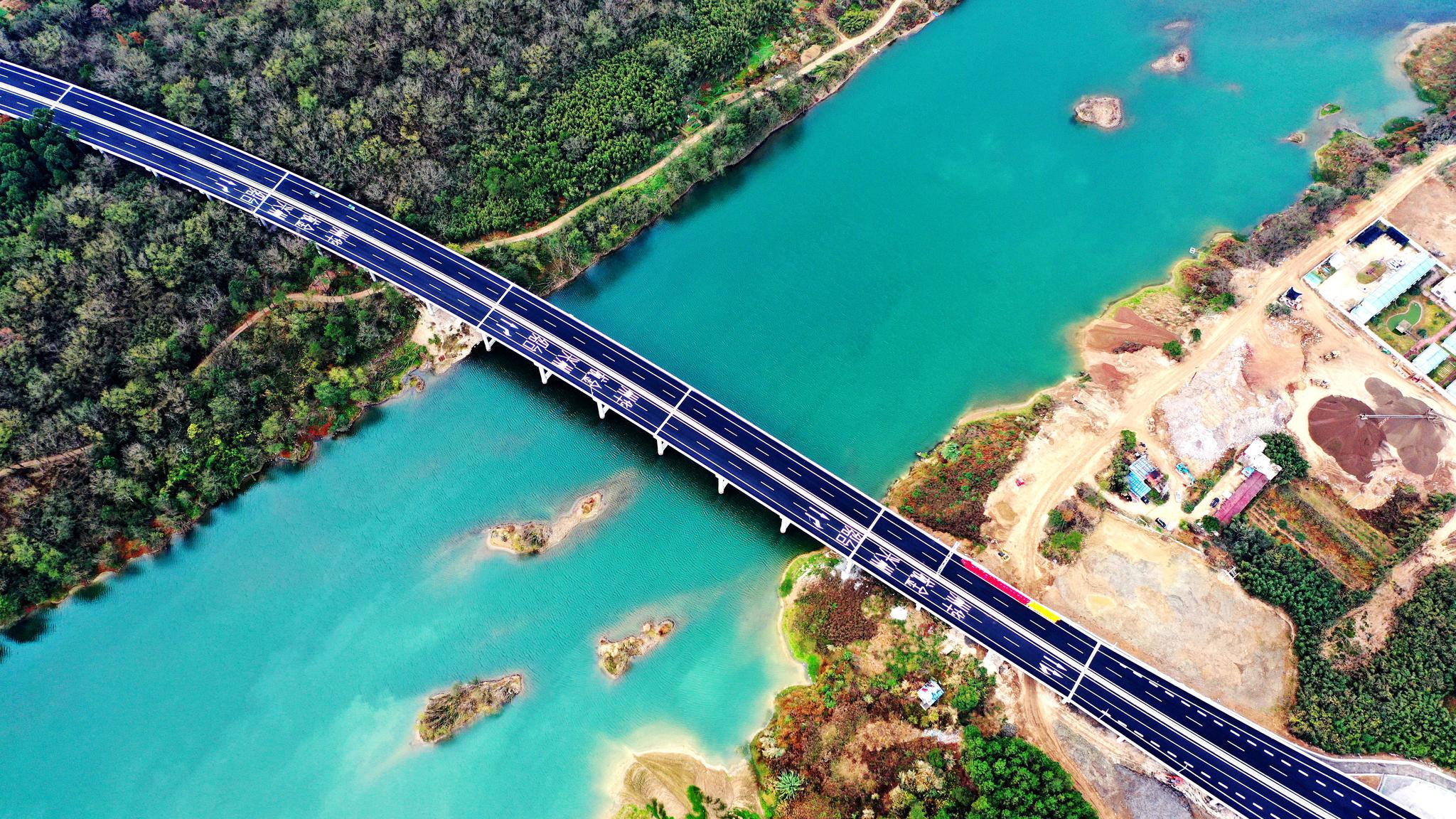 台州:杭绍台高速通过交工验收 通车在即