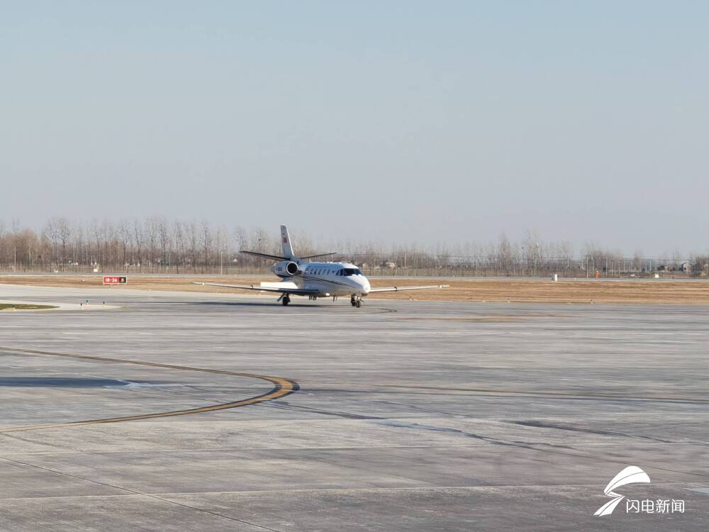 菏泽牡丹机场迎来首架飞机15日将开始校飞工作
