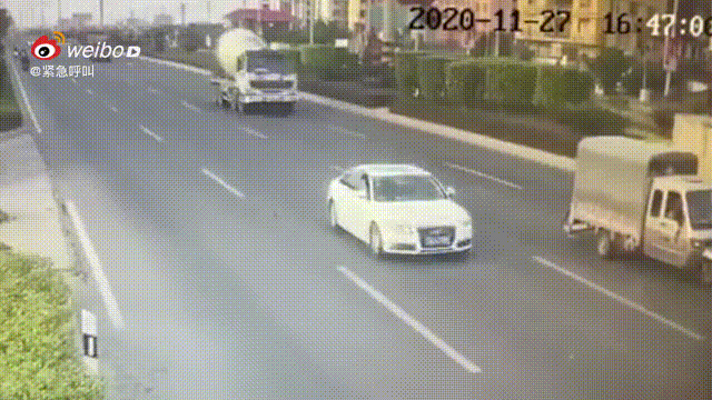 2秒之后 我再也回不了家了 人民日报重磅提醒 别让你的回家路 变成不归路 新浪新闻 2秒之后 我再也回不了家了 人民日报重磅提醒 别让你的回家路 变成不归路 新浪新闻