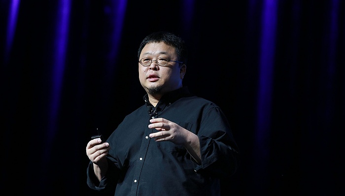 职业打假人王海点名罗永浩“虚假宣传” 回应来了