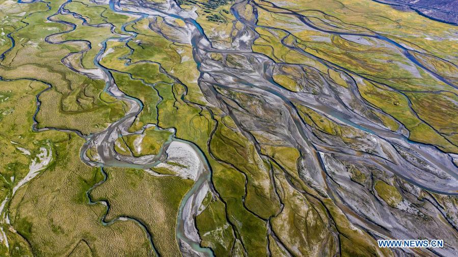 Aerial photo taken on June 10, 2020 shows a view of a wetland park in Taxkorgan Tajik Autonomous County, northwest China's Xinjiang Uygur Autonomous Region. (Xinhua/Hu Huhu)