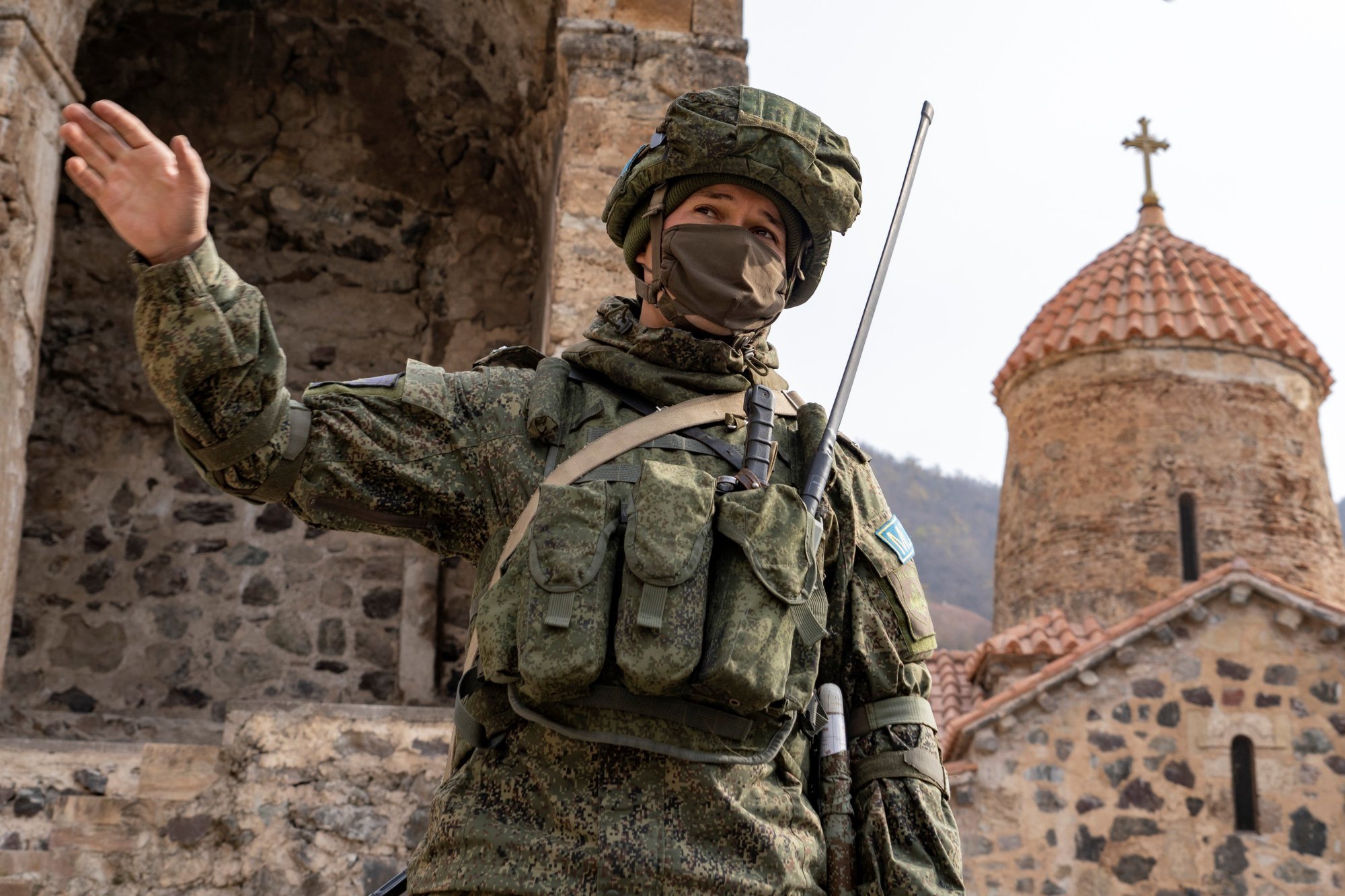 大批俄军按兵不动,坐视阿塞拜疆攻城略地,亚美尼亚又被抛弃