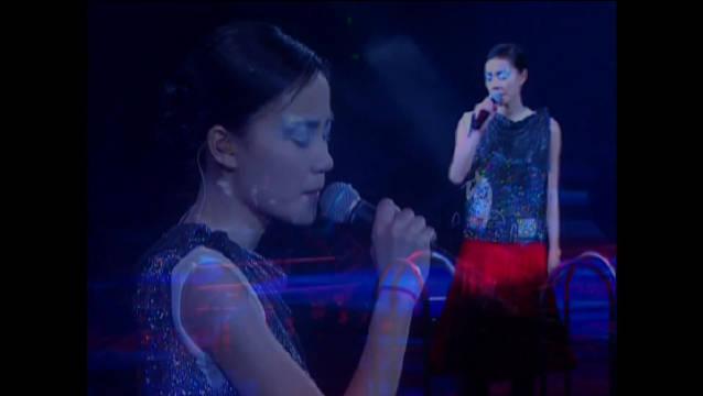 王菲经典歌曲《暗涌》Live 写给一个不可能的人的暗恋之歌…………_新浪新闻