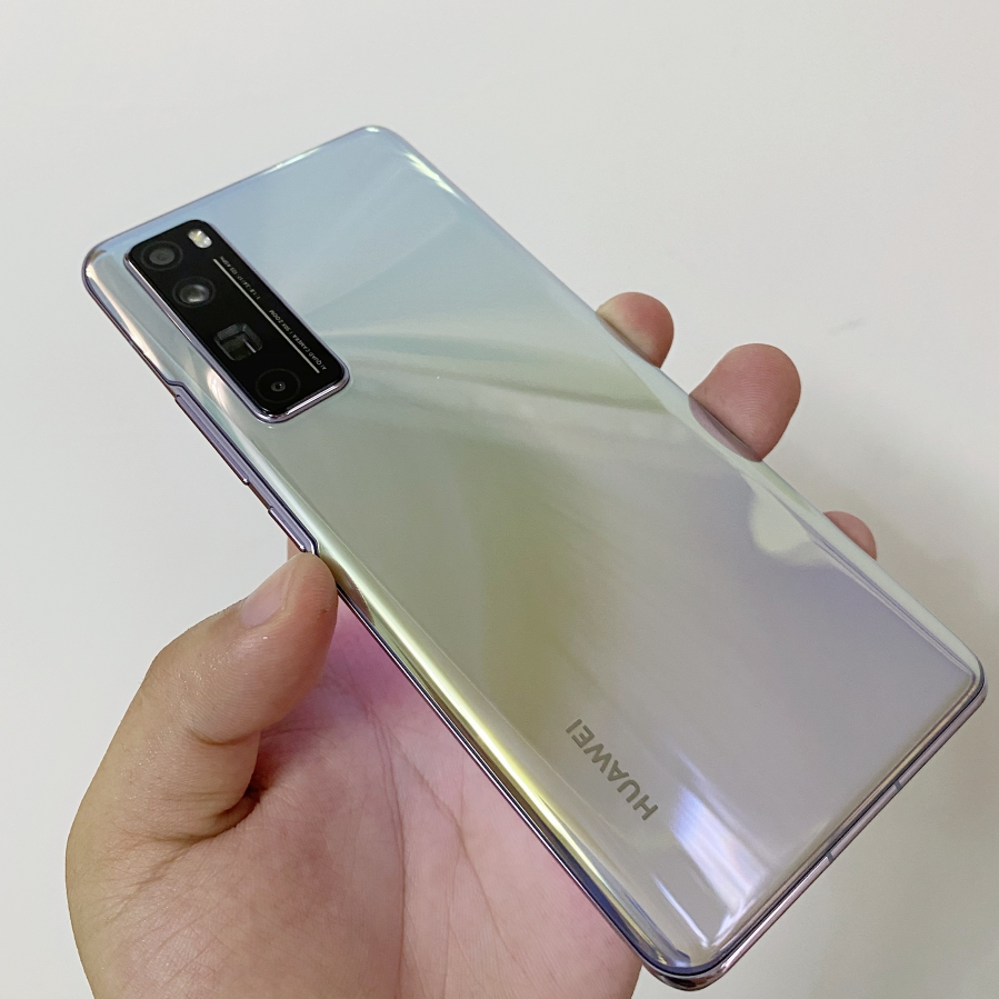 华为首款120hz高刷屏手机即将登场有麒麟芯片66w快充