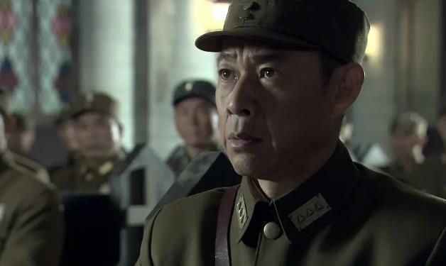 虽然是质量较高的抗战剧,但搁置剧中人物李本忠,彭中华与历史上原型