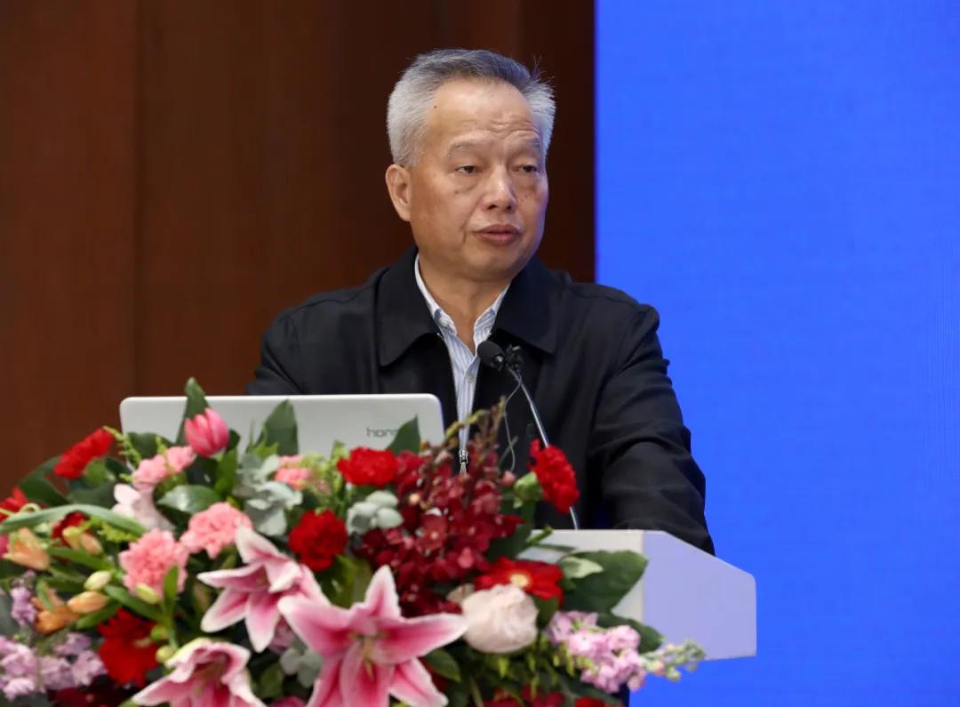 北斗卫星导航系统总设计师杨长风演讲