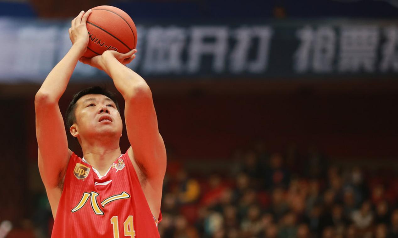 王治郅是中国篮球界进入nba的第一人,退役后有了新职务