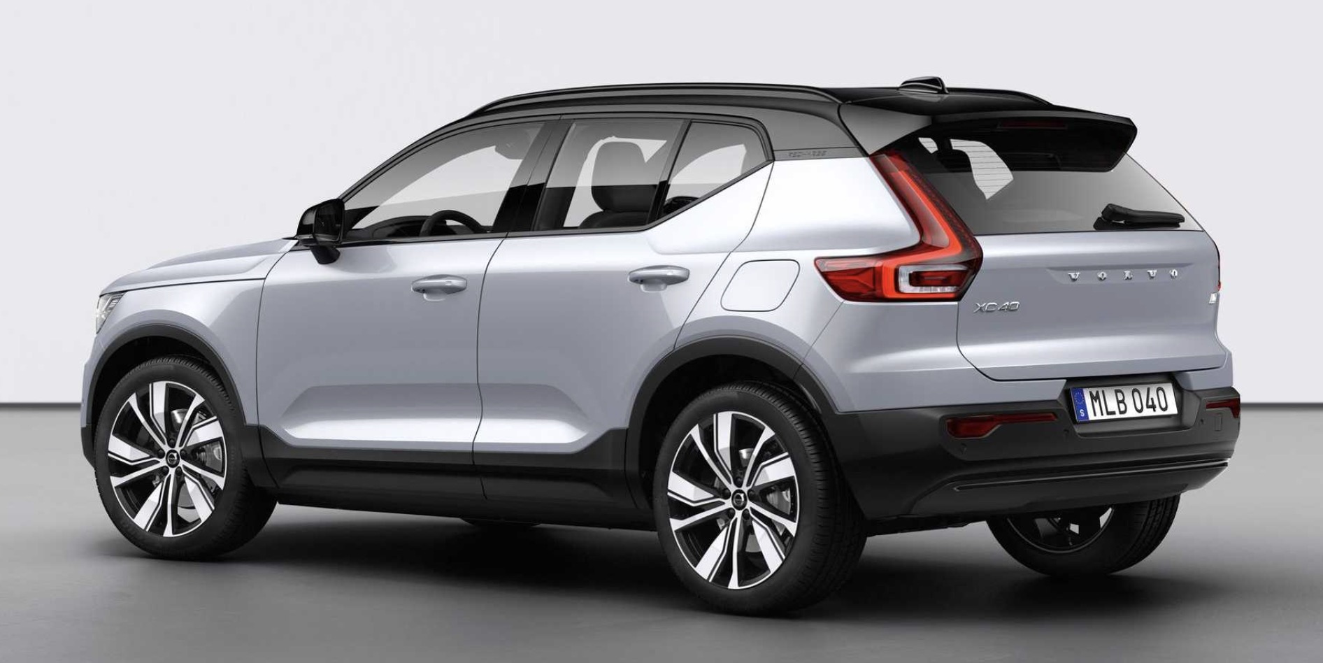 纯电沃尔沃xc40续航400km成绩寒酸被虐成渣