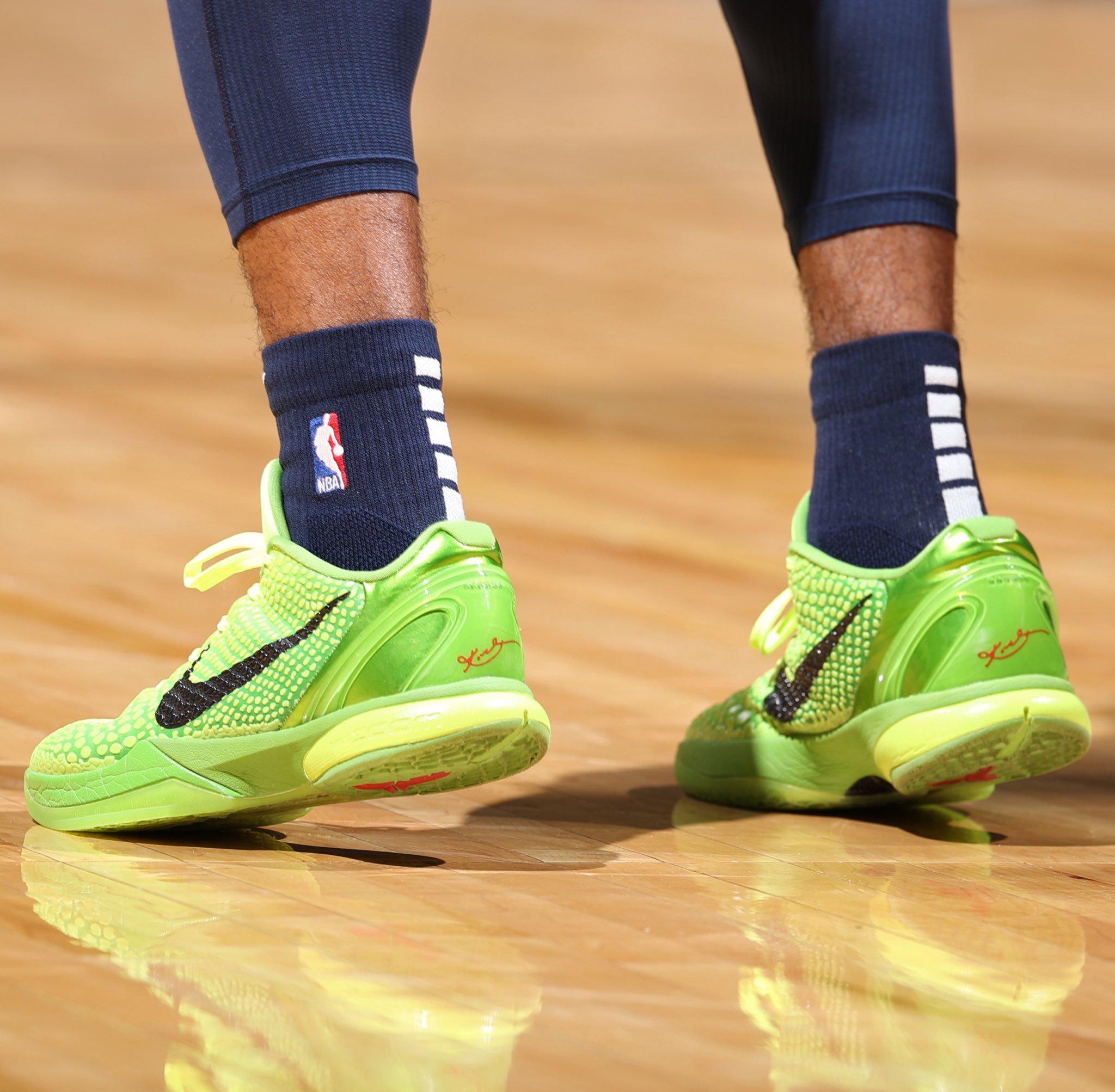 今天莫兰特上脚zk6青蜂侠