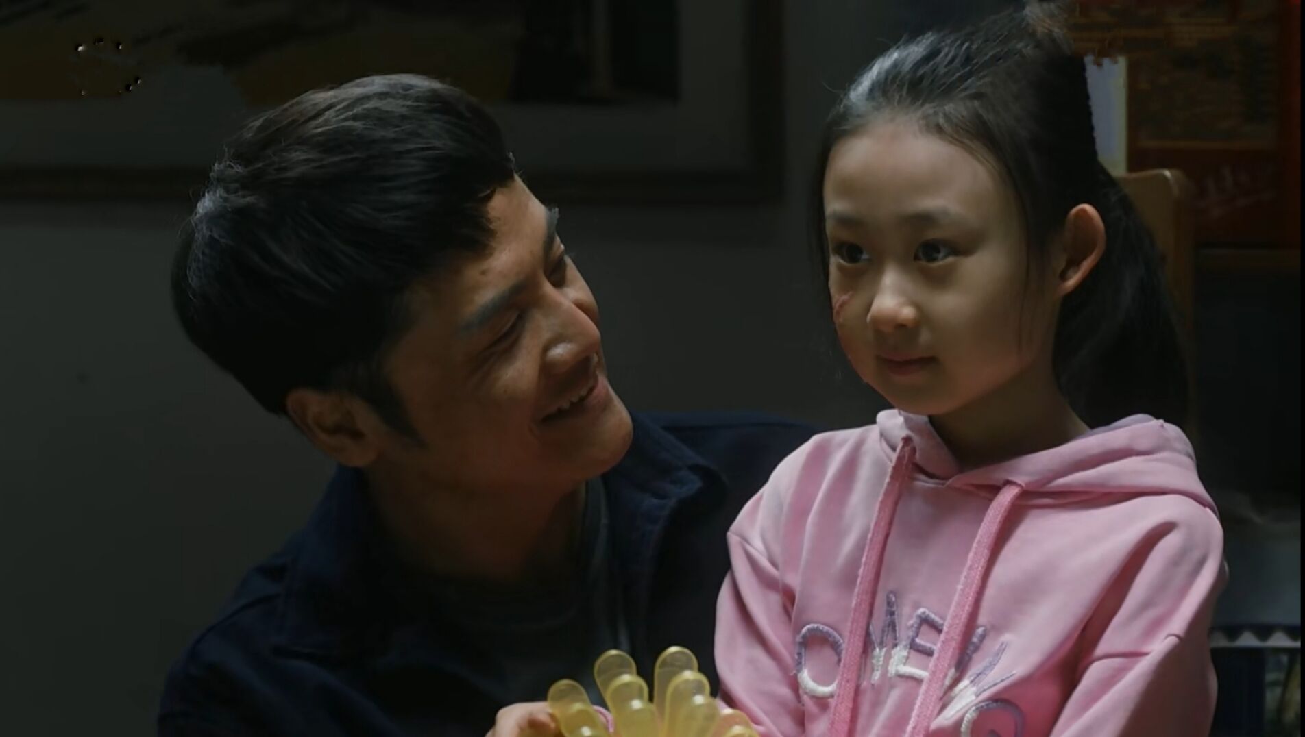 《装台》大结局:1枚戒指4次易主,3处改编令人泪目