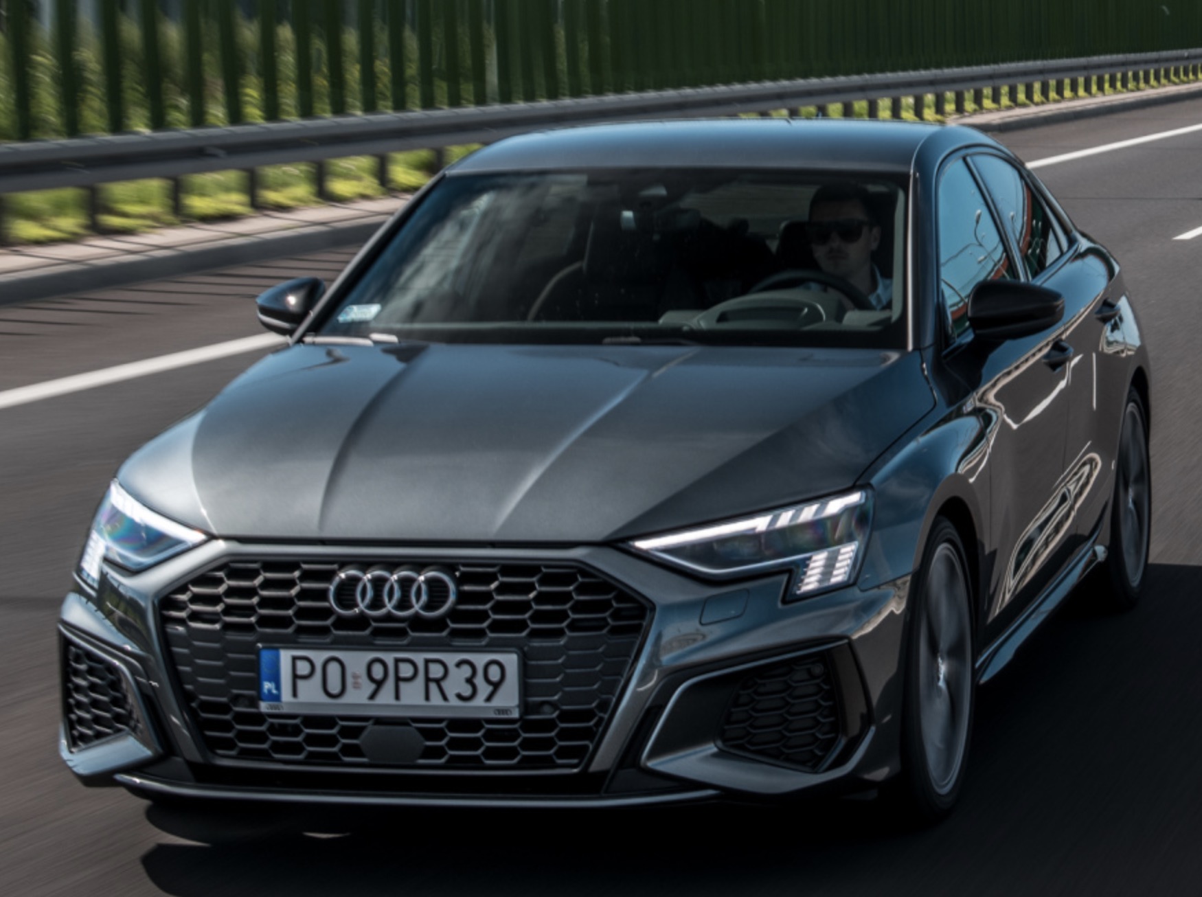 奥迪a3加长变身a3l让小资车主的朋友不再觉得挤