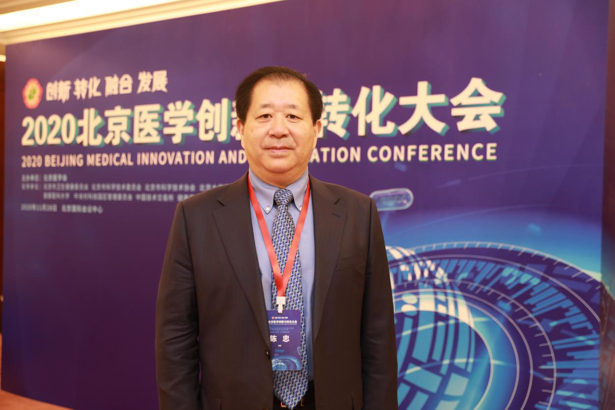 陈忠:首先,血管外科涵盖范围非常广,包括从心脏出来的主动脉,所有主