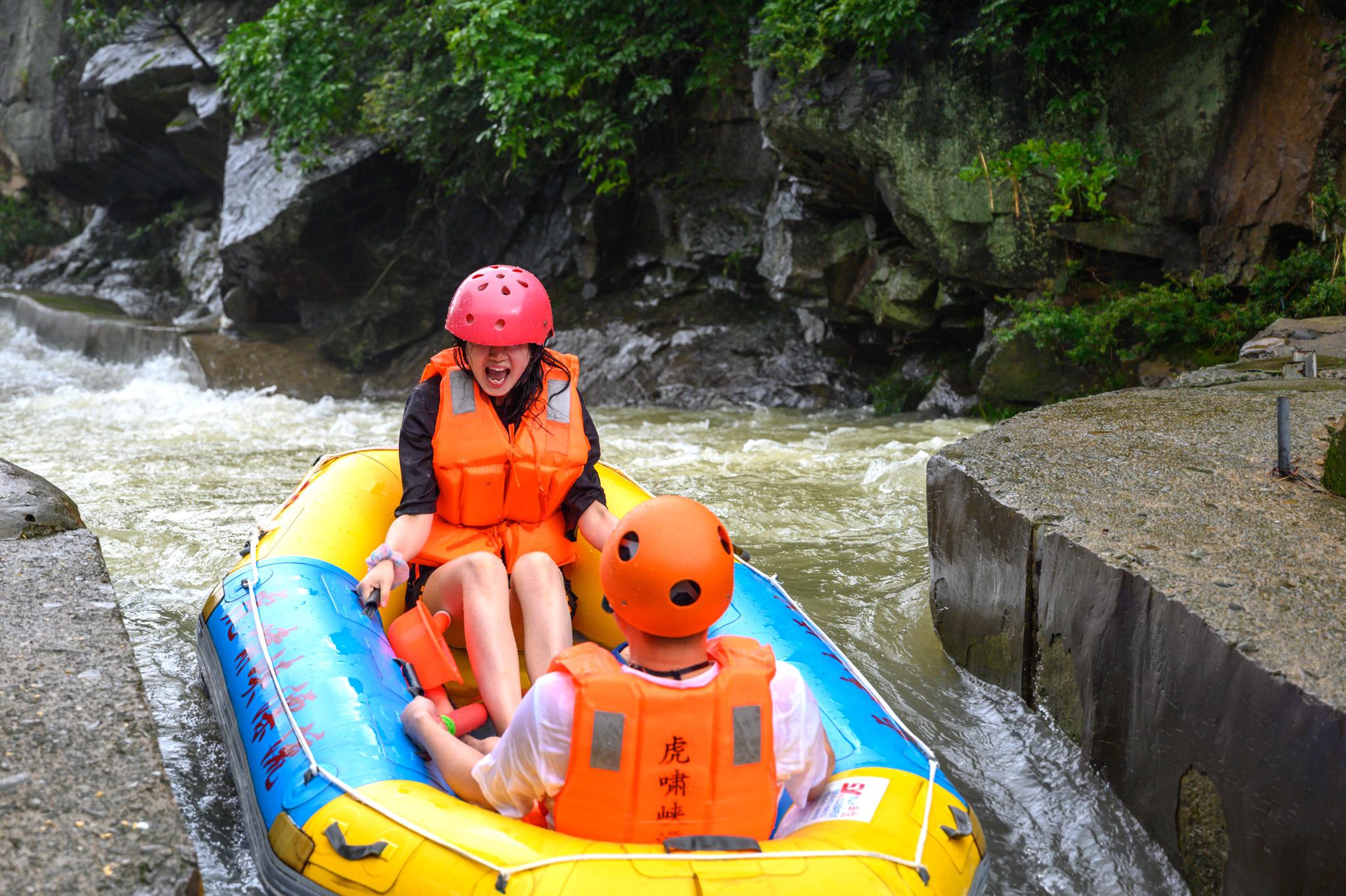 浙江刺激的漂流,长10公里漂流至少90分钟,堪称"华东第一漂"