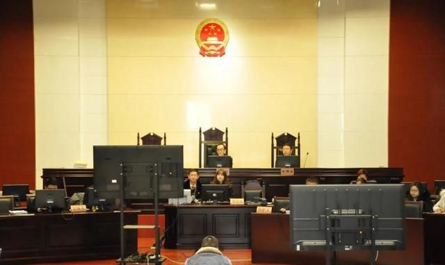 六安这6人涉恶案公开开庭审理