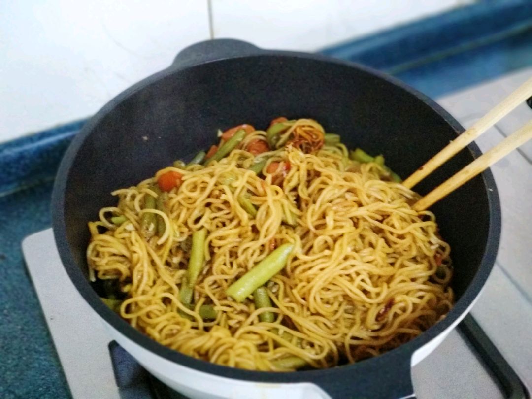 地道的老北京豆角焖面方法简单面条不粘又筋道