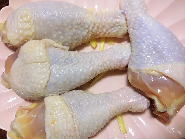 少油低糖低盐的白斩鸡腿营养健康原汁原味鲜嫩美味