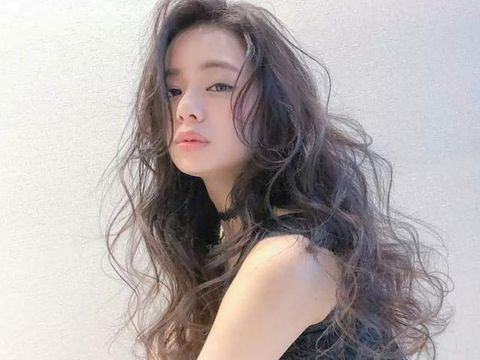 look3:风情万种的大波浪,时髦减龄更显贵气