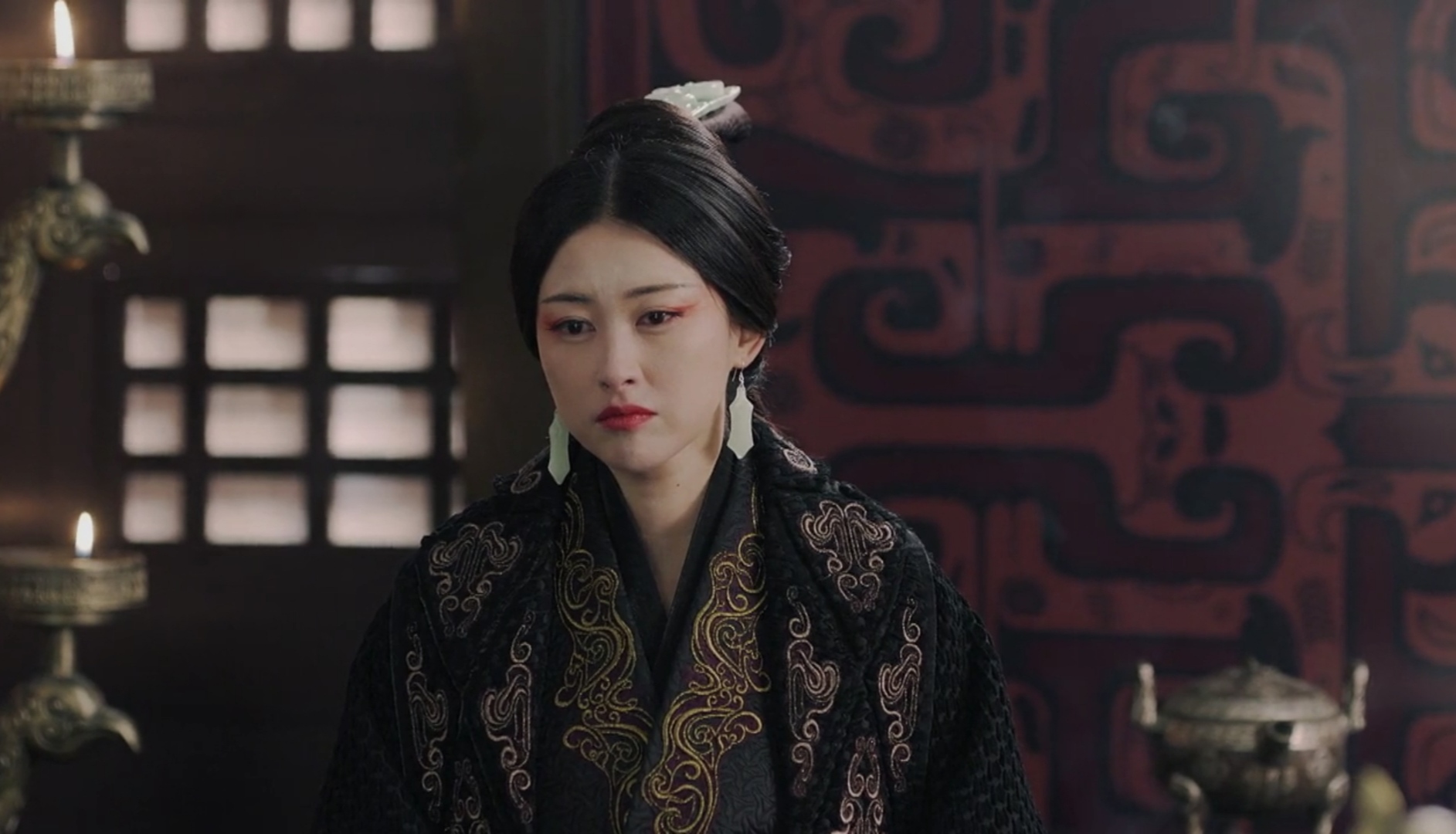 大秦赋华阳是诛心高手几句话说的赵姬泪如泉涌大呼我没错