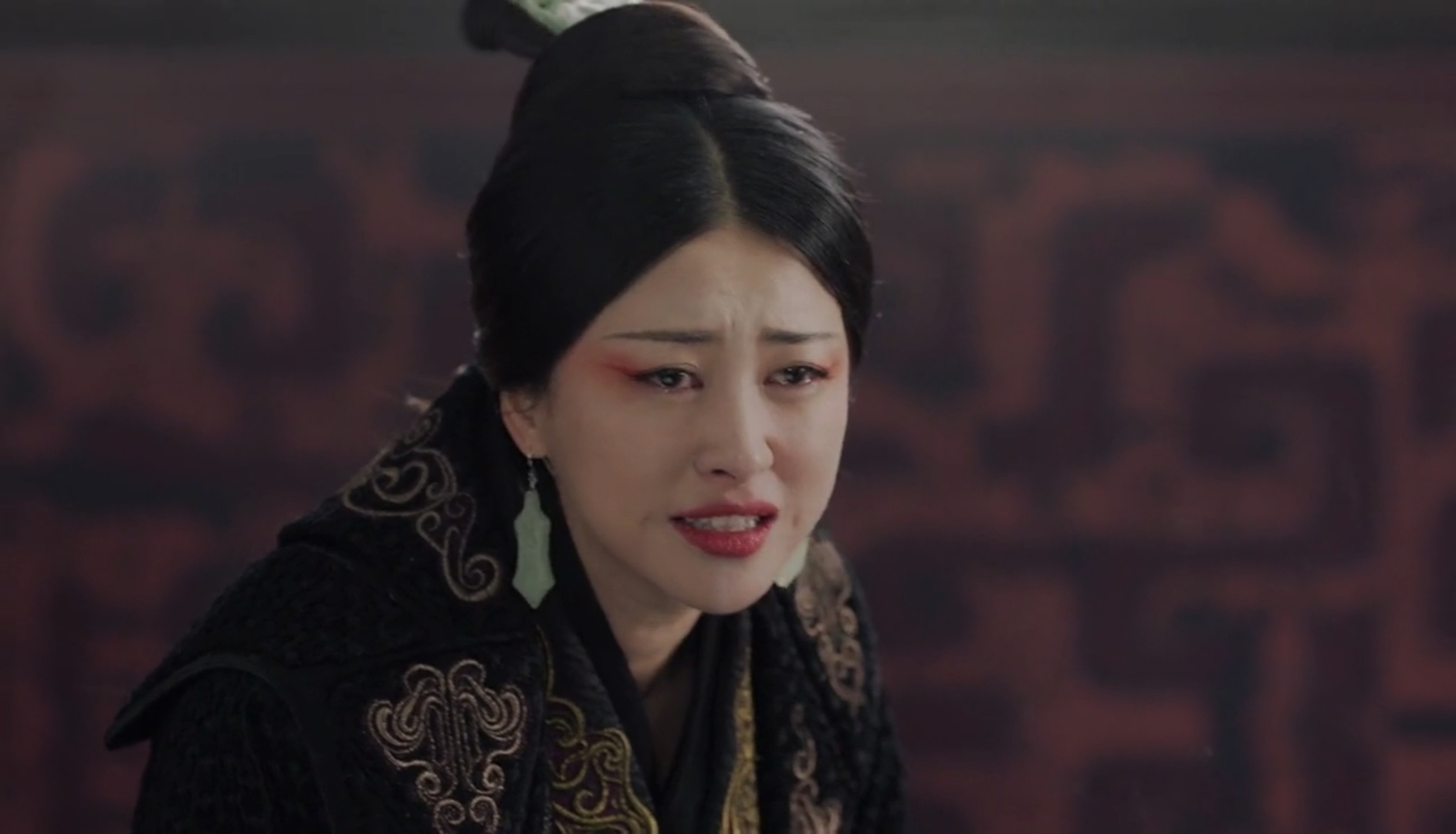 大秦赋华阳是诛心高手几句话说的赵姬泪如泉涌大呼我没错