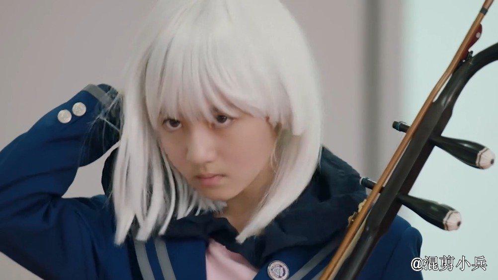 白发女孩被所有人孤立,结果她竟是百年难遇的音乐天才
