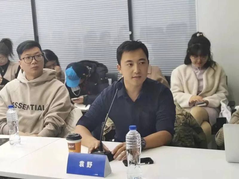 袁野军武科技旗下视频号@野路子的装备库主播《军武大本营》导演原