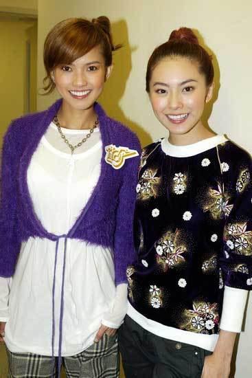 黄婉佩 曾是一名多栖艺人,早年她与黄婉君以组合形式出道.