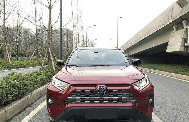 20万的丰田rav4荣放值吗?车主开了6个月后说了真心话