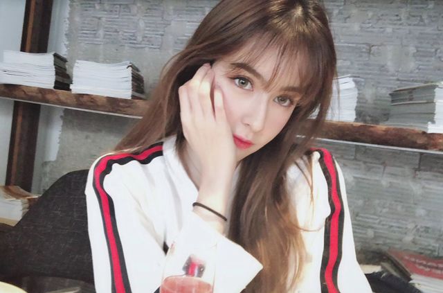 新疆主帅阿的江,女儿阿迪娜成排球女神,妻子年过50仍风韵犹存!