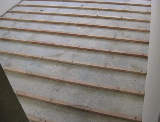 实木地板下面安龙骨,好处竟然这么多,记住这两大事项装修不发愁