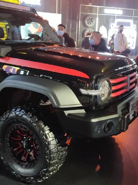 又一款坦克300官方改装版,应该是运良做的