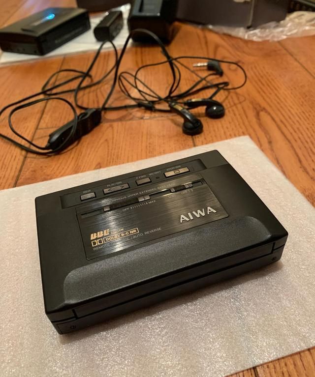 30年的爱华px50随身听上手体验:不愧是曾经的王者