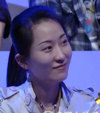 王自健前妻否认家暴,算计暴力不输马蓉,自嘲被打只会哭跑|暴力|黄雅静