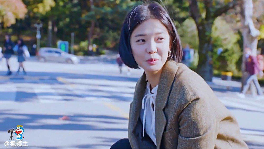 《女神降临》林世美遇见自己喜欢的男生主动帮他换车胎