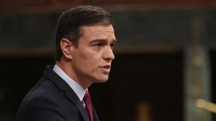 据天空新闻网报道,西班牙首相桑切斯曾在周一(14日)与法国总统马克龙