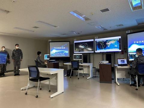 日本宇宙作战队的公开训练（产经新闻）