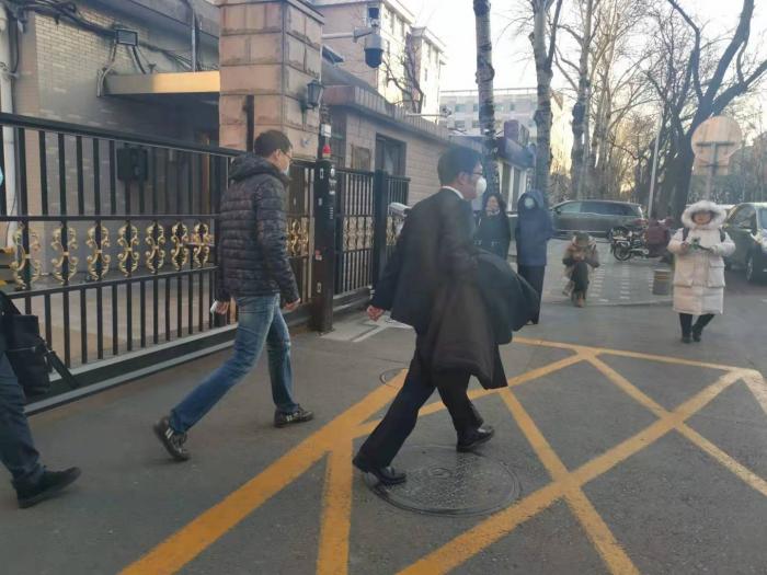 医保谈判第三日：7家PD-1药企分组角逐 看谈判代表“表情”猜结果