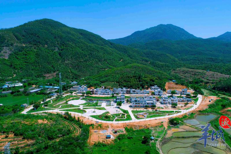 惠州市惠东县平山街道碧山村获得第六届全国文明村镇称号