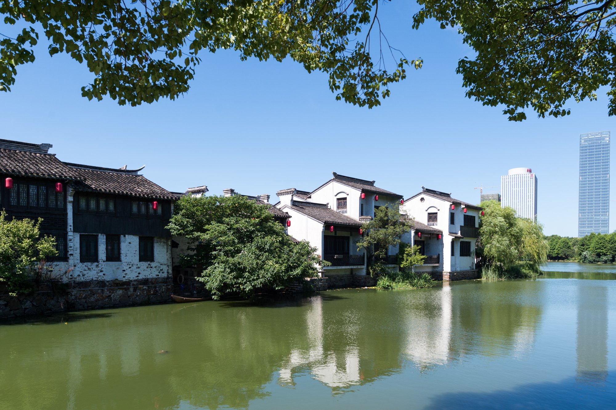 巡塘古镇,对于很多人而言可能的陌生的,它位于无锡的滨湖区紧靠市中心