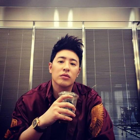 潘玮柏真的瘦了!素颜无修图自拍 v脸现形 网认证:帅翻