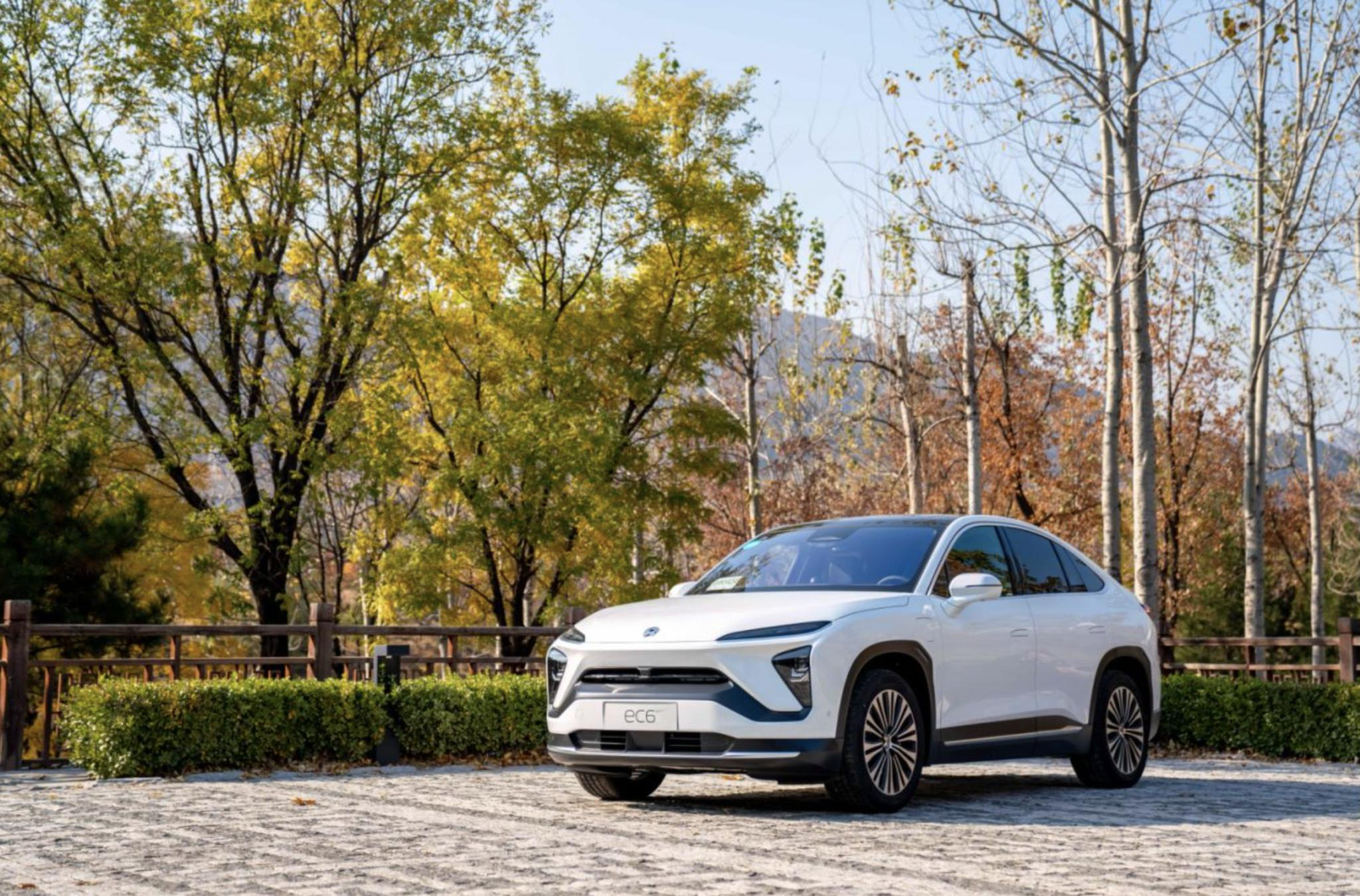 蔚来ec6颜值我所欲也驾控亦我所得欲也