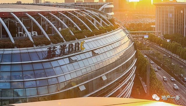 替换老将，蓝光发展25岁老板之子走向前台