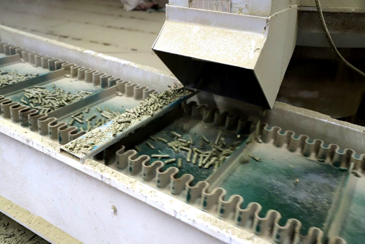 秸秆逆袭记：从“讨人厌”变为“金疙瘩”