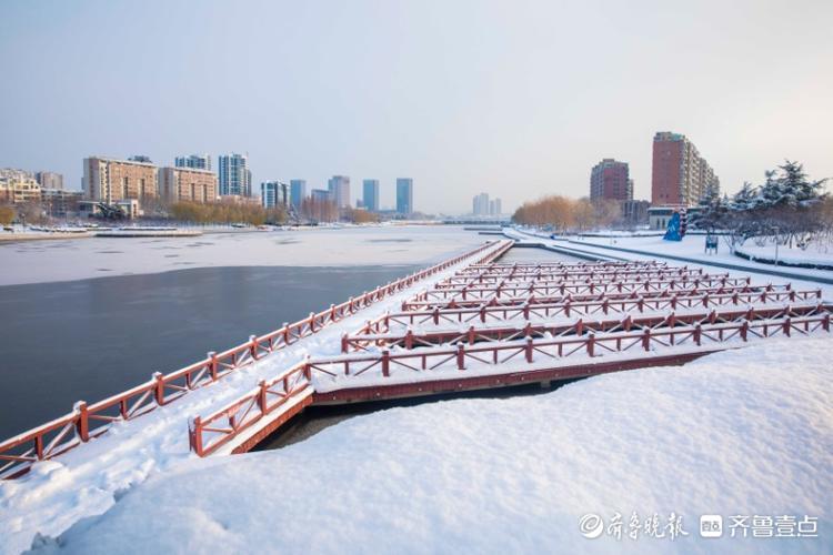 12月14日起至16日,威海文登连续三天断断续续大雪,小雪和暴雪轮番