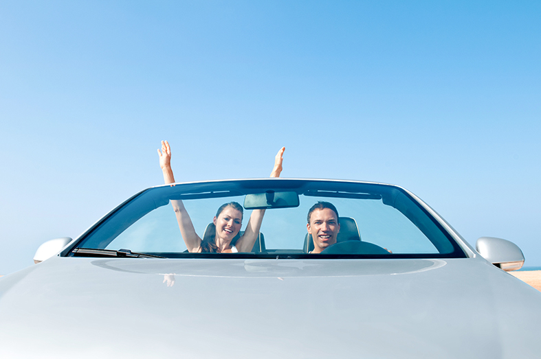 厂商系躁动，专属车险或成主打