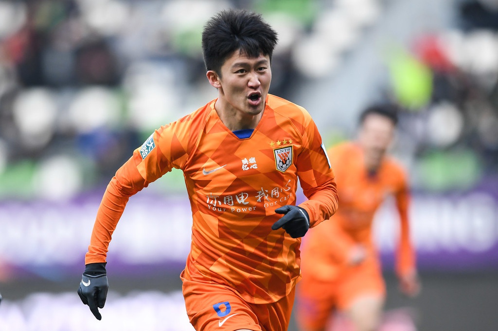 第6次夺得足协杯冠军!鲁能2-0王彤破僵局佩莱传射 苏宁无缘双冠王