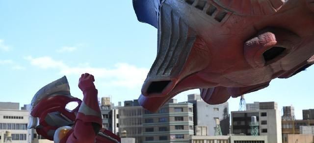 zeta奥特曼14个单词的前因图:四次元怪兽布鲁顿上台