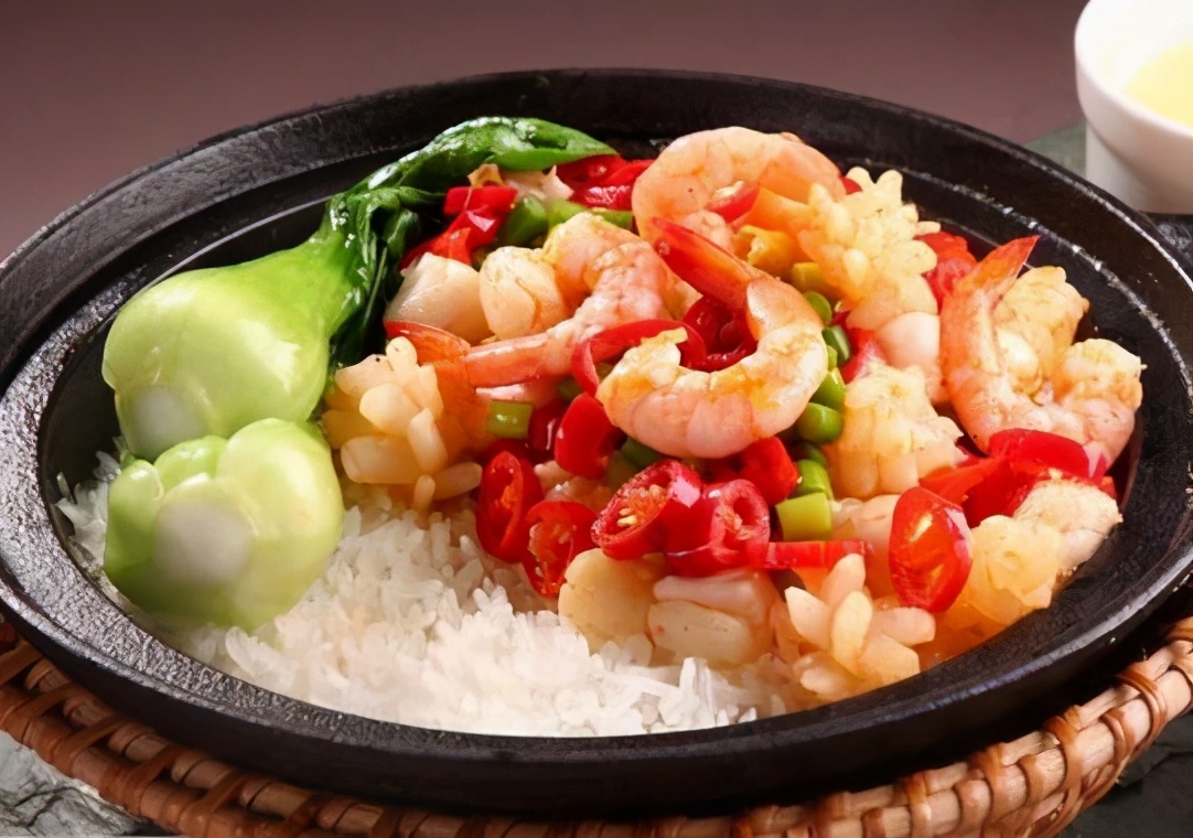 砂锅饭的可口美味