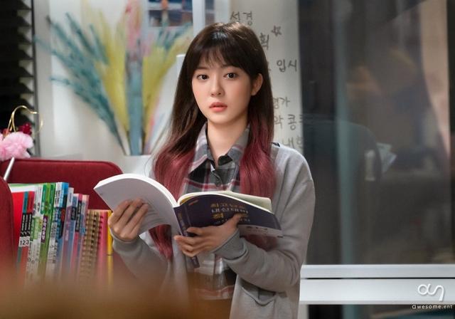 顶楼闵雪雅是谁演的?扮演者赵秀敏个人资料及演过电视剧童年照介绍